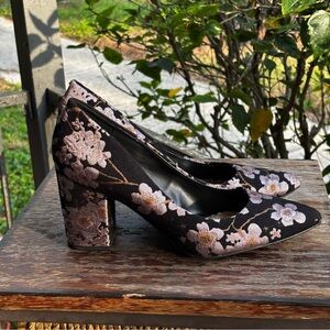 Rampage Women’s Bethie Black Metallic Floral Pointed-Toe Block Heels Size 9